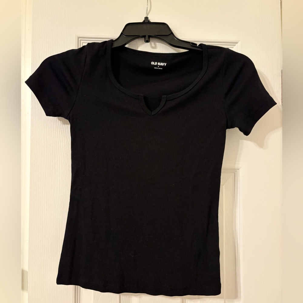 Bundle of 5 Old Navy Classic Short Sleeve Tees